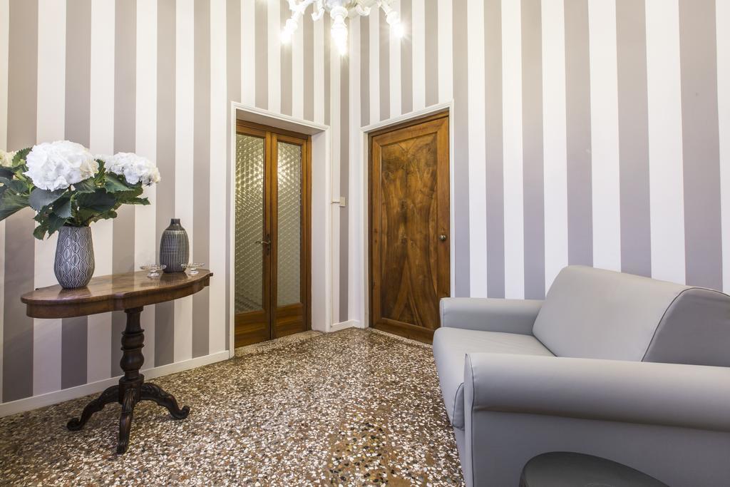 Rialto Design Boutique Apartment R&R Венеция Экстерьер фото